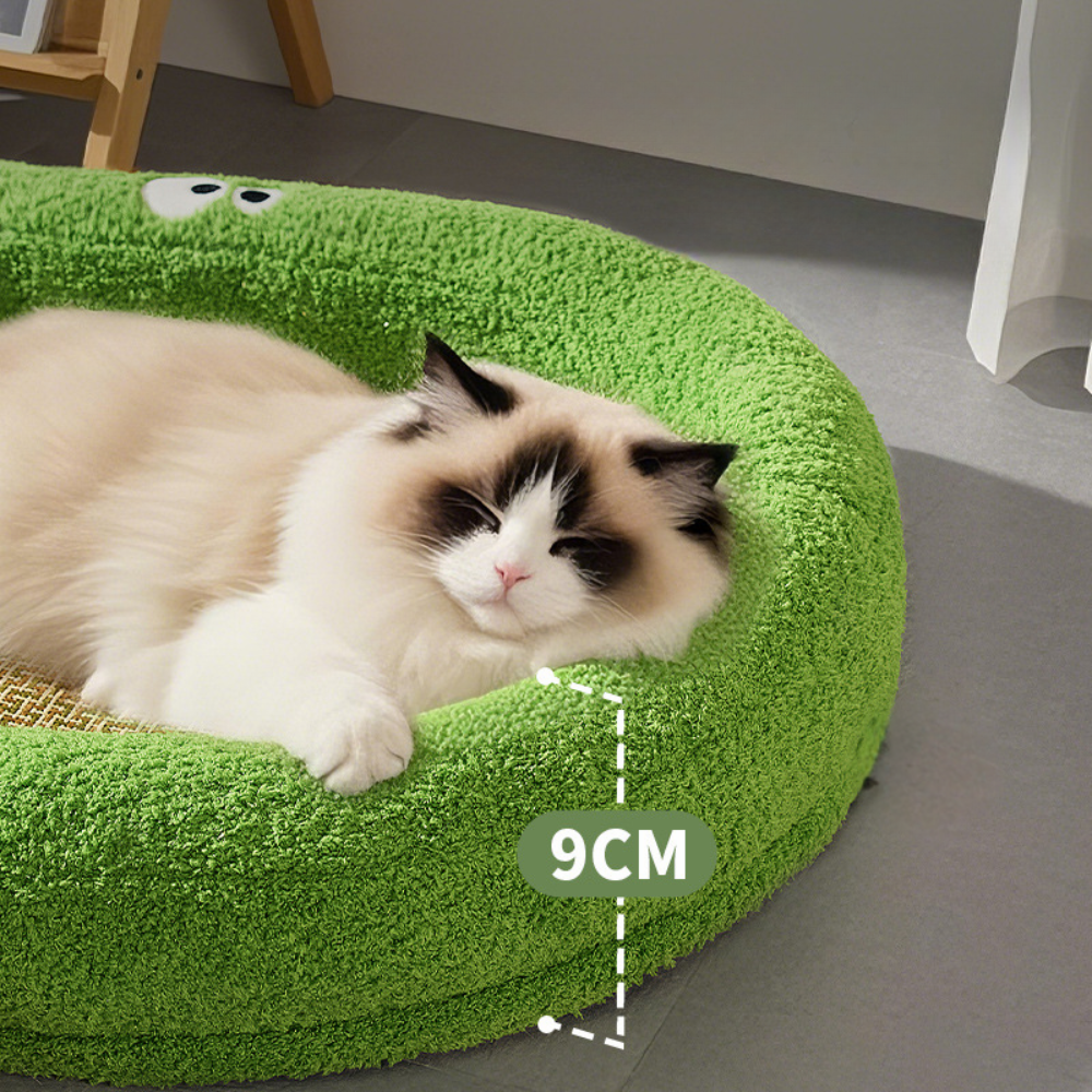 Natural Rattan Embroidery Cat Bed