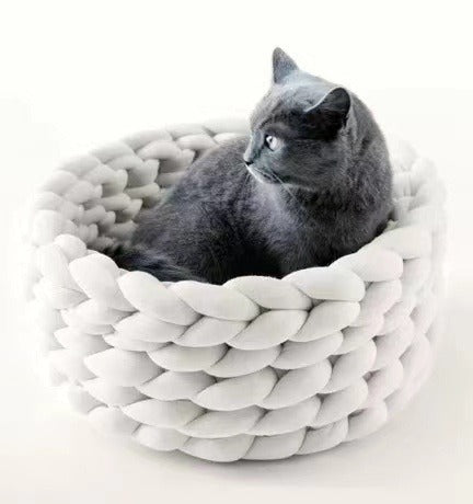 Handmade Knitted Cozy Nest Cat Bed